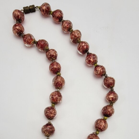 Vintage Murano Venetian Glass Red And Gold Foiled Glass Bead Necklace Italy - Picture 5 of 7